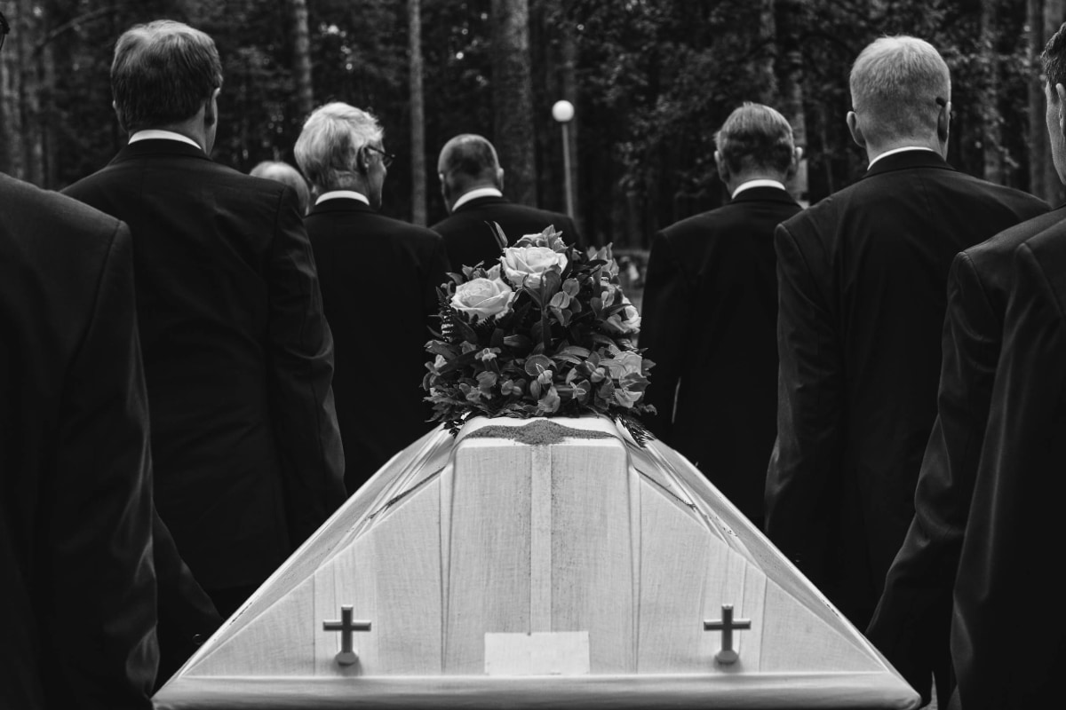 How to plan for a large funeral